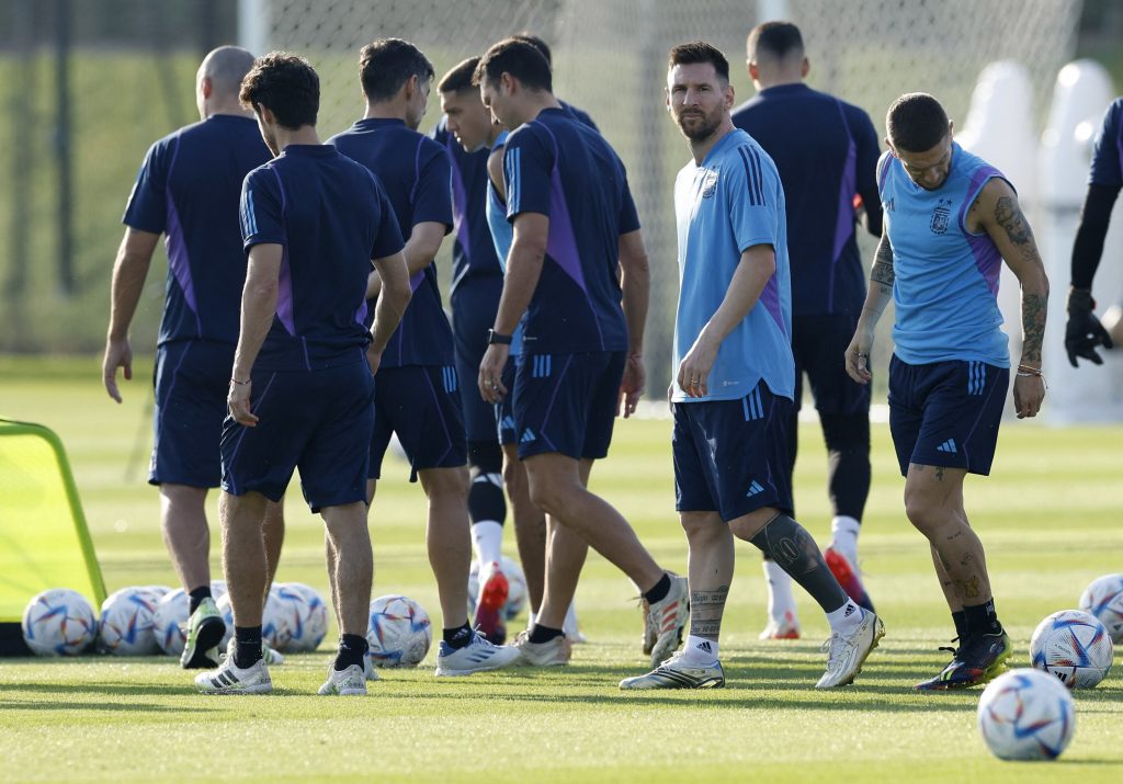 La selección argentina se entrenó tras la dura derrota contra Arabia Saudita: posibles cambios y reencuentro familiar