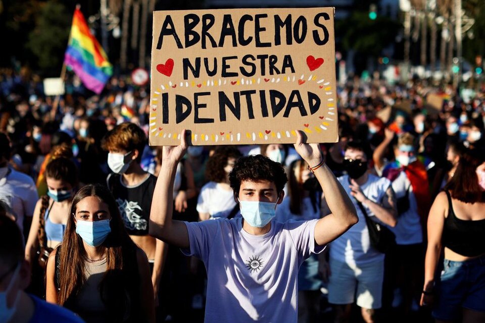 España: se aprueba en Diputados ley que reconoce la autodeterminación de género