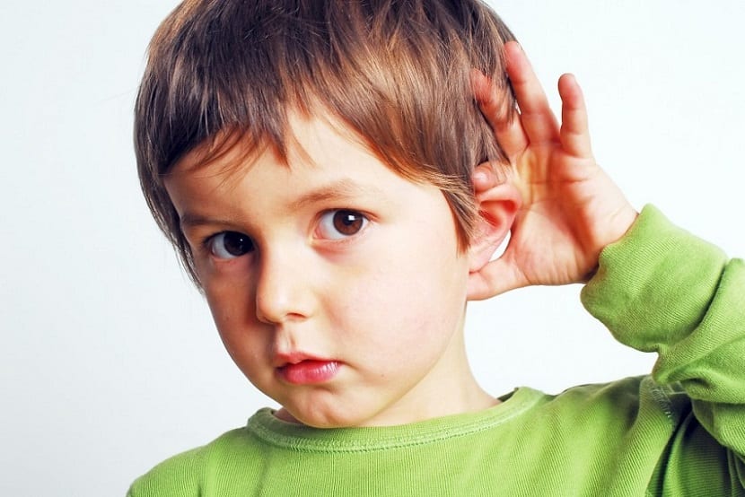 Qué factores y mitos retrasan el diagnóstico de la pérdida auditiva