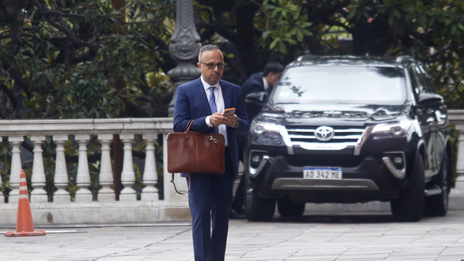 Por miedo a la renuncia de Massa, Alberto echó a Aracre