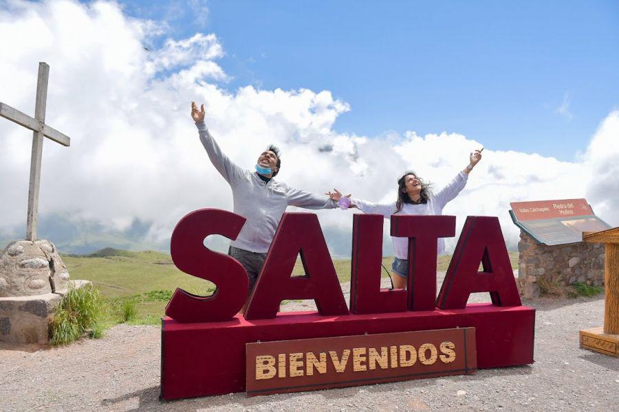 Salta explota de turistas, todos disfrutan de «La Linda»