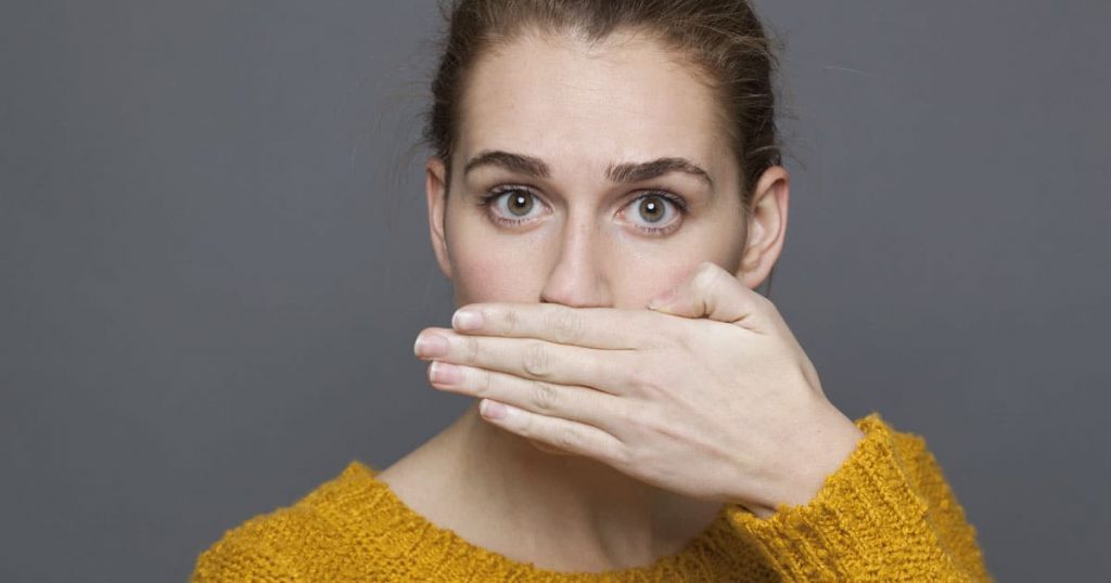 Truco casero para combatir el mal aliento y cuidar la salud dental