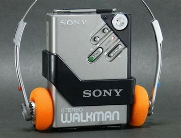 El Walkman, el tatarabuelo de Spotify que revolucionó la manera de escuchar música