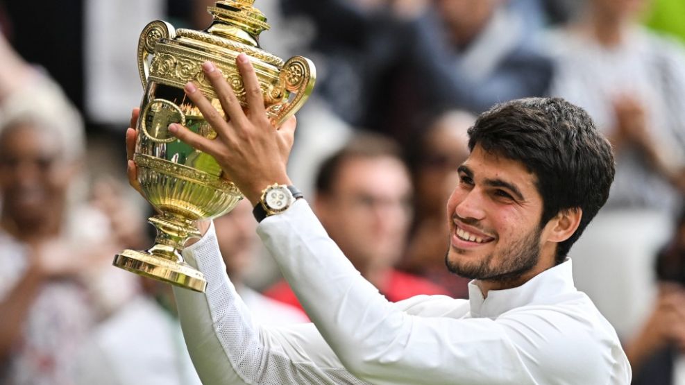 Carlos Alcaraz venció a Novak Djokovic y se consagró campeón de Wimbledon
