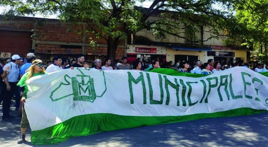 Ante la falta de respuestas de Bettina Romero, Empleados municipales marcharon