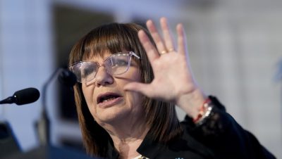 Bullrich se reúne con los bloques dialoguistas para destrabar la aprobación de la reforma laboral