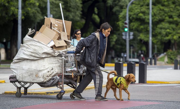 Según la UCA, cuatro de cada diez argentinos son pobres: el nivel más alto desde 2006