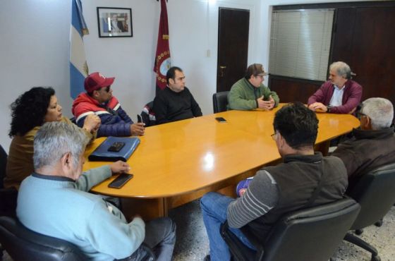 Taxistas fueron recibidos en la Casa de Gobierno