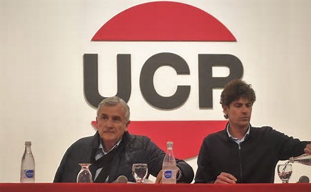 La UCR se desmarcó del PRO y decidió no acompañar ni a Massa ni a Milei en el balotaje