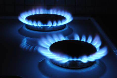 Empresas de gas piden un aumento mínimo del 350%