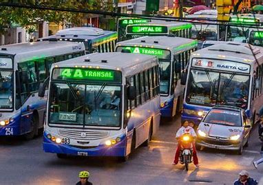 Así serán los horarios del colectivo por el 1° de Mayo