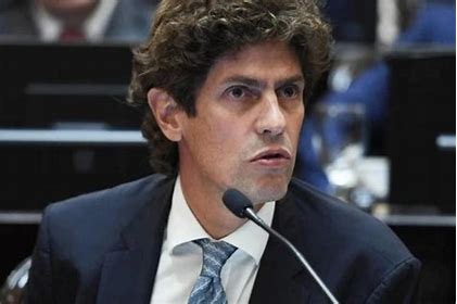 Martín Lousteau defendió el aumento a los senadores