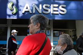 ANSES AUMENTO, BONO y AGUINALDO: cuánto cobran los JUBILADOS en junio