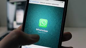 4 trucos para leer mensajes de Whatsapp sin tener que abrir los chats