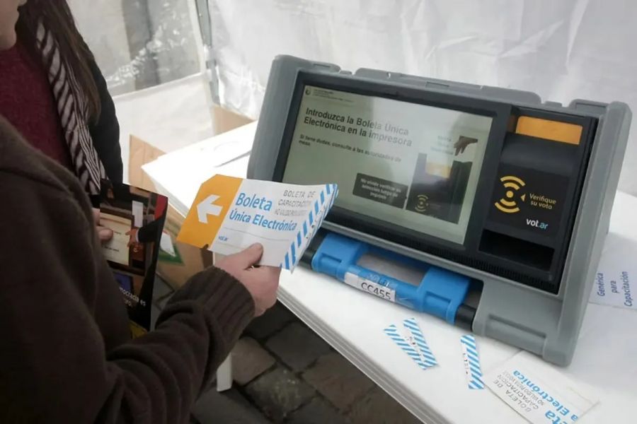 Voto electrónico o Boleta Única Papel: “Una discusión de la política”, dijo Sáenz