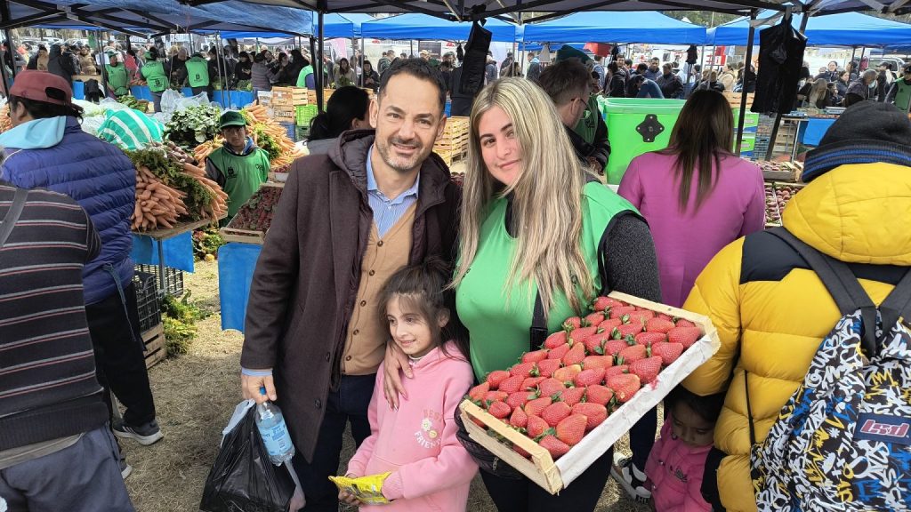 Miles de personas se acercaron a “El mercado en tu barrio” en zona norte