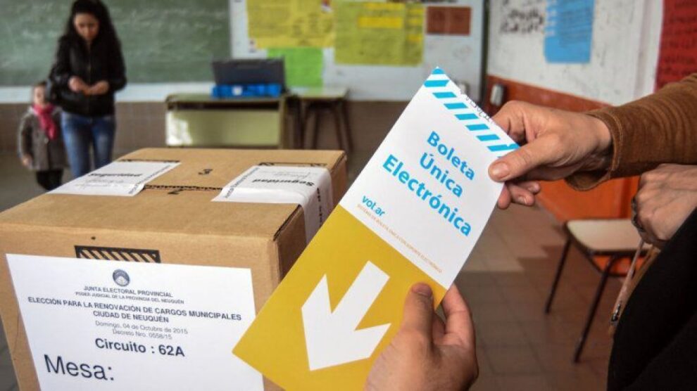 Salta desdoblará las elecciones en 2025