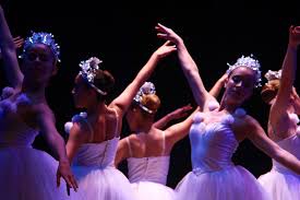 La Escuela Oficial de Ballet presenta la gala de fin de año en el Teatro Provincial