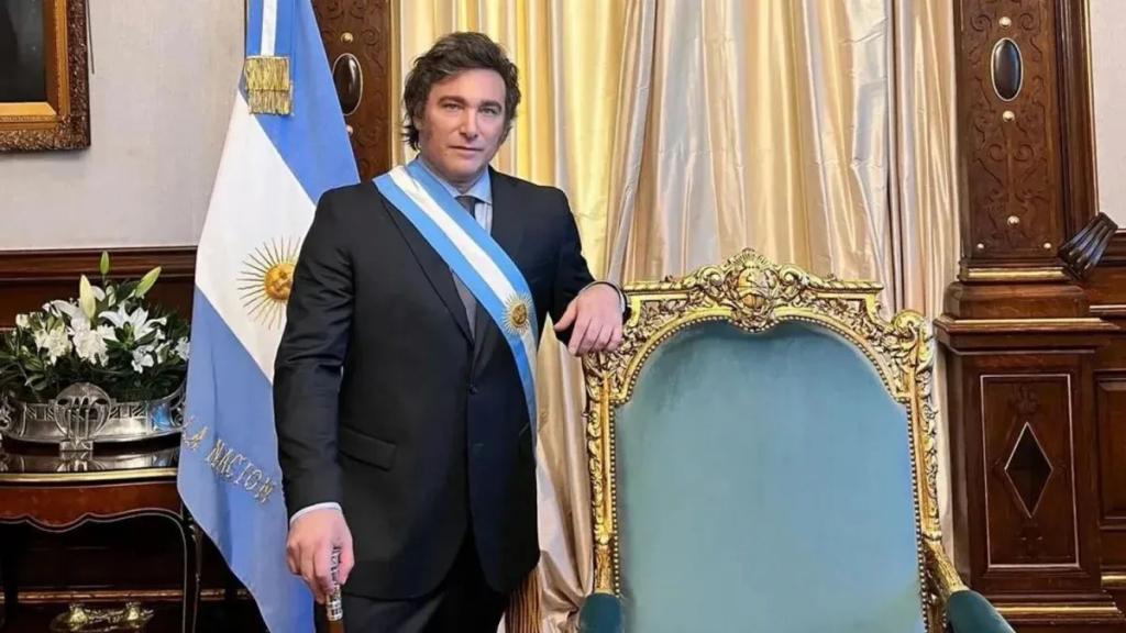 El Gobierno declaró al 2025 como el «Año de la Reconstrucción de la Nación Argentina» y puso una condición