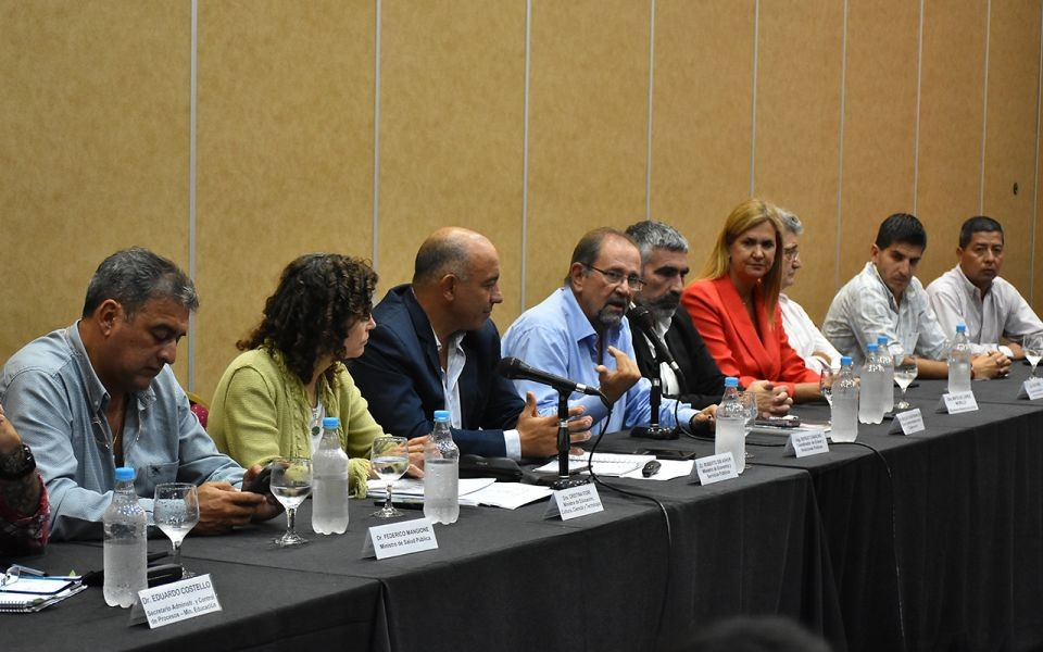 Paritaria: Provincia ofreció un aumento escalonado del 7,2%