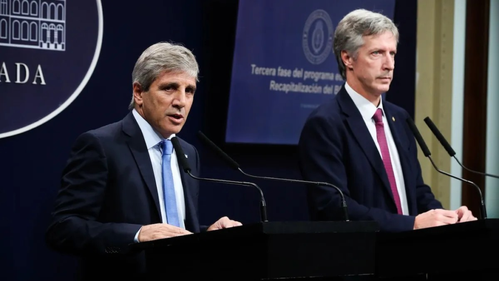 El Gobierno habilitará las compras en dólares en todos lados sin necesidad de explicar el origen de los fondos