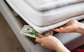 El Gobierno analiza habilitar que se puedan usar los «dólares del colchón» firmando una declaración jurada