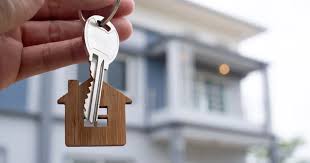 Comprar con crédito hipotecario: cuántos pesos necesita hoy una familia y por qué aún hay trabas en los bancos