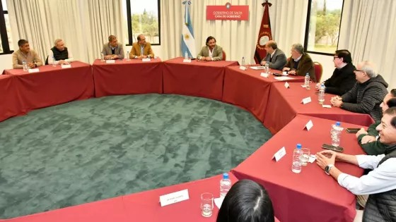 Sáenz anunció a los gremios que retirará el proyecto de ley del IPS