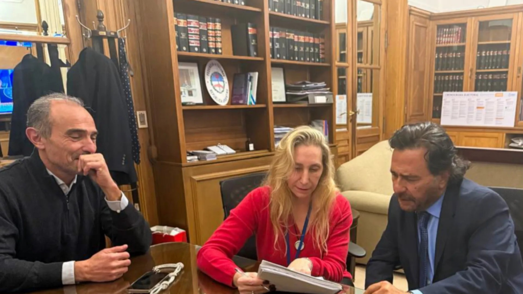 Reunión entre Gustavo Sáenz y Karina Milei: buscan afianzar el federalismo