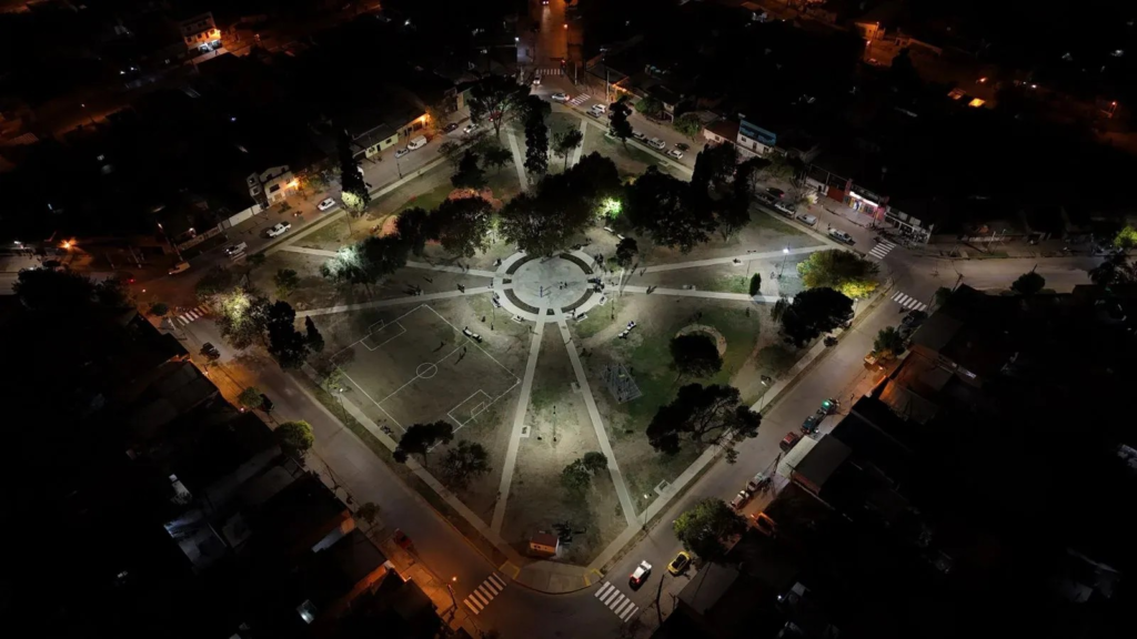 Las plazas de la ciudad tendrán puestos gastronómicos y mejoras