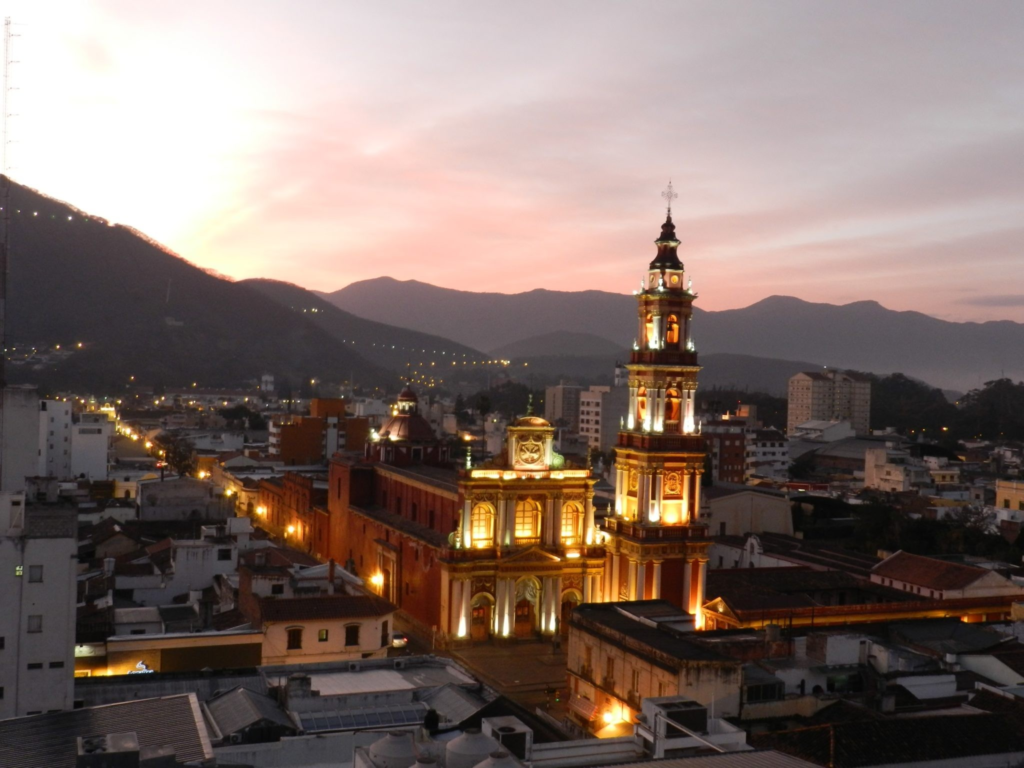 Muy buenos números : Salta recibió a más de 254 mil turistas en vacaciones de invierno