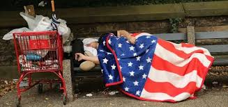 Por qué en EE.UU., el país más rico del mundo, no para de aumentar el número de personas sin hogar