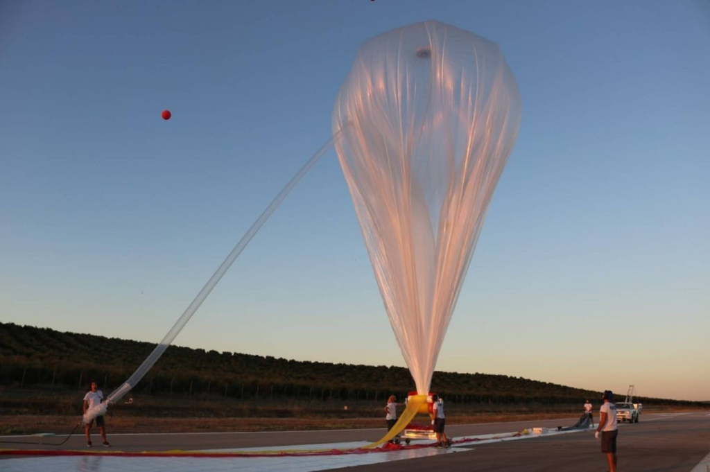 Estudiantes Salteños lanzarón un Globo experimental que alcanzará 36 mil metros