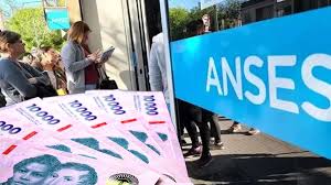Refuerzo ANSES de $100.000: requisitos, plazos y paso a paso para cobrarlo