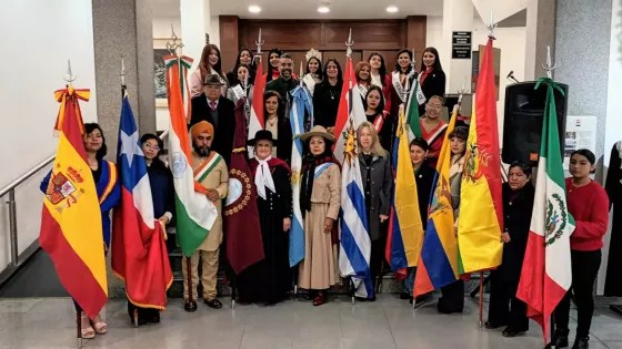 Salta celebra la diversidad cultural con una muestra de trajes típicos de colectividades