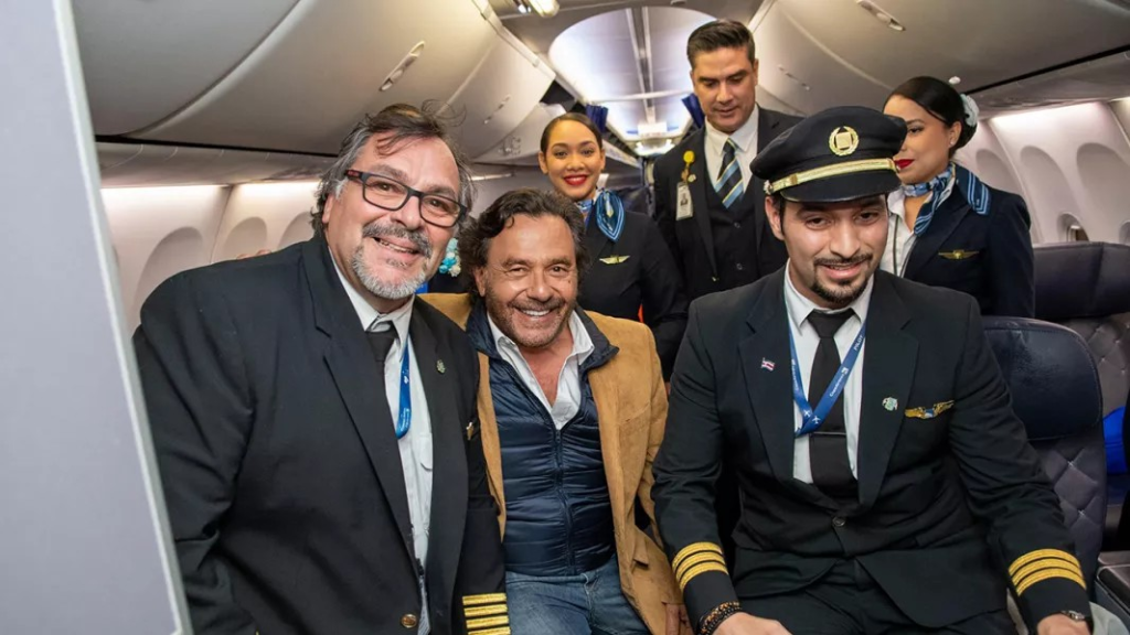El Gobernador recibió el primer vuelo directo de Copa Airlines Panamá-Salta
