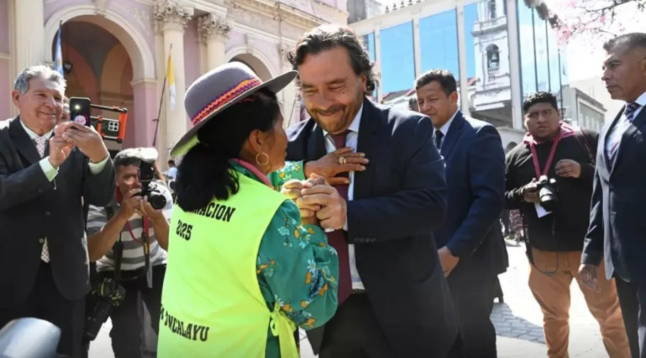 El Gobernador destacó la fe de los peregrinos: ‘Nos obligan a tener su fuerza para cambiar las cosas’”