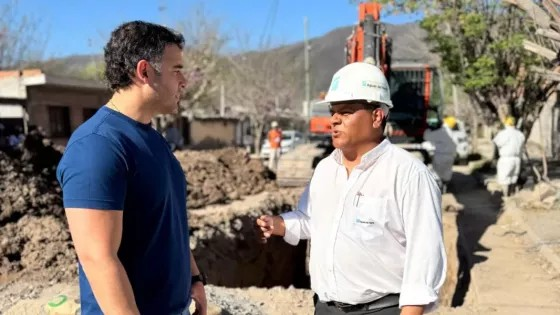 Avanza la renovación de colectoras y conexiones domiciliarias en zona sudeste