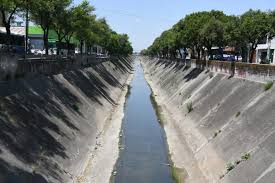 La Muni dejó impecable el canal más garnde de la ciudad !!!