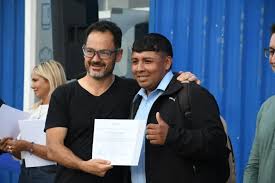 La Municipalidad y la UPATECo entregaron 700 certificados a vecinos de la ciudad