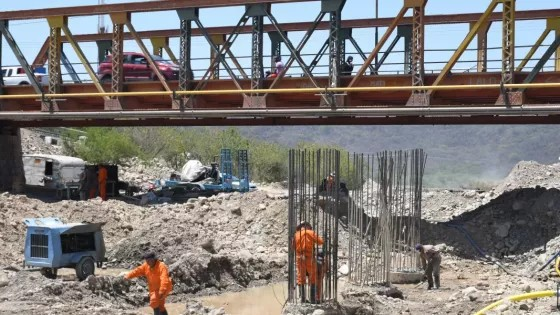 El nuevo puente sobre río Vaqueros y la circunvalación avanzan rápidamente