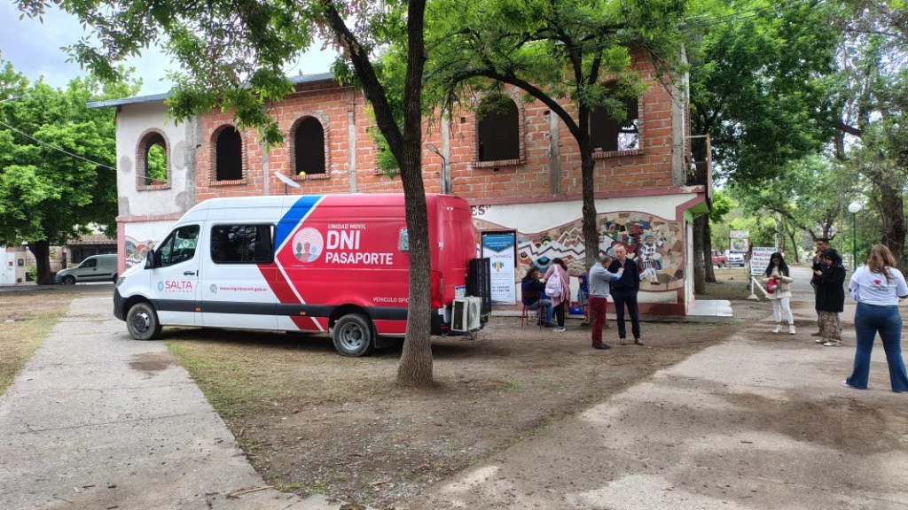 5000 DNI esperan a ser retirados en el Registro Civil y poder votar el domingo