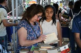 Más de 3 mil personas disfrutaron de la última Suelta de Libros del año