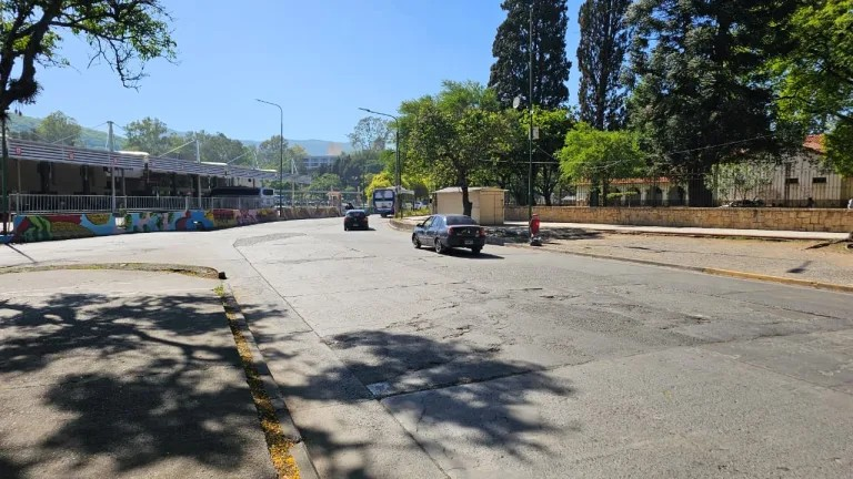 Comenzó la repavimentación en el sector de la Terminal de Ómnibus