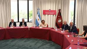 Sáenz reunió a su gabinete para fijar prioridades y definir las próximas metas de gestión