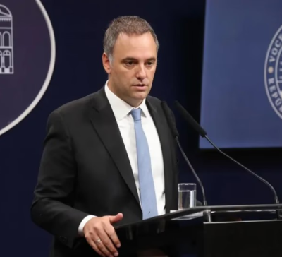 Casa en country y departamento en Caballito: qué bienes de Adorni no figuran en la declaración