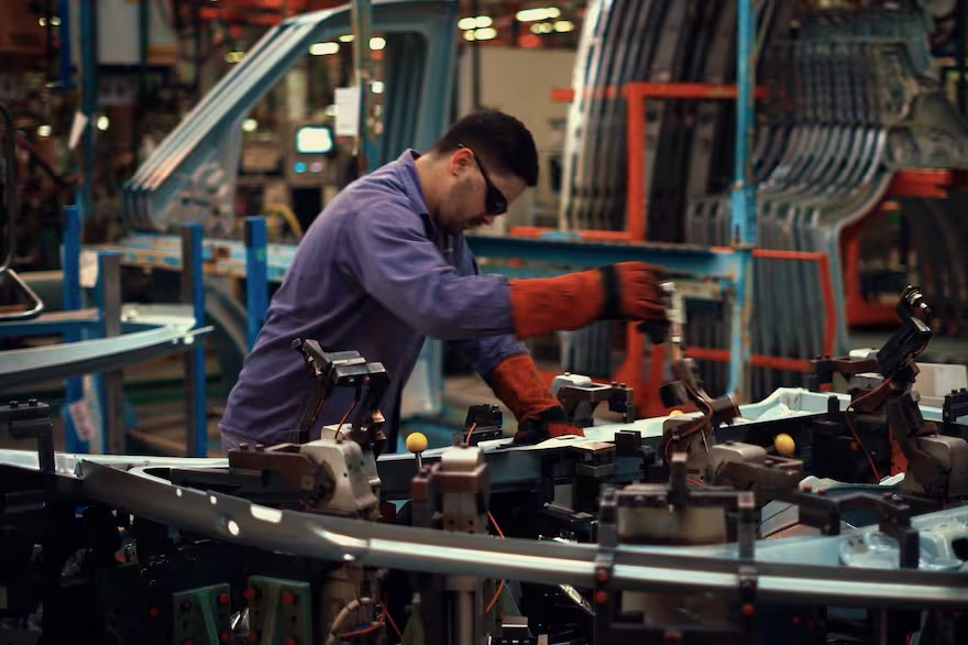 La industria sigue en caída: el indicador de la UIA marcó 36,5 puntos