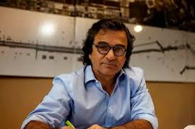 Renunció el funcionario de Economía que tiene propiedades sin declarar en EEUU