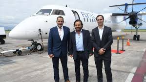 Sáenz destacó la inversión privada y el crecimiento minero en la presentación del avión Dash 8-400 en Salta