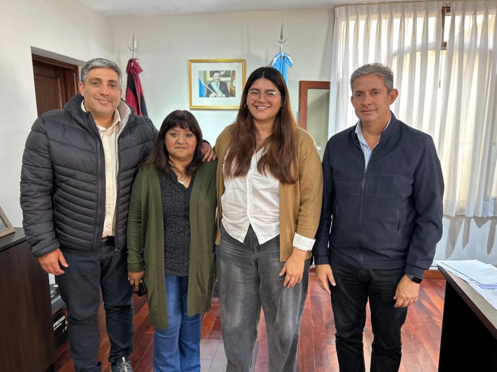 Educación e inclusión: joven originaria se recibe de psicopedagoga